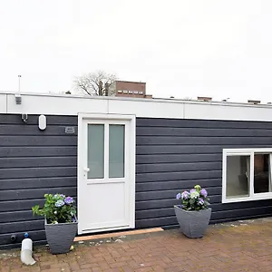Beautiful Houseboat With Terrace Jacuzzi , Den Haag Niederlande