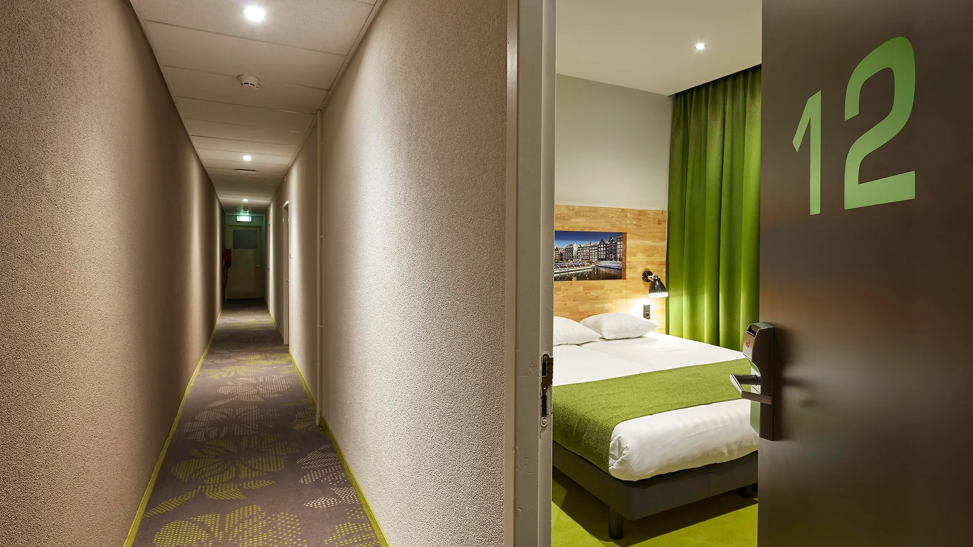 Nova Hotel Amsterdam 3*,